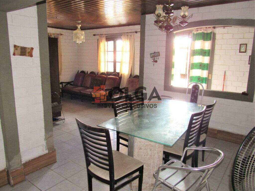 Casa à venda no bairro Santana: 