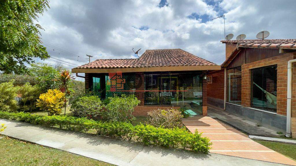 Casa à venda no bairro Santana: 