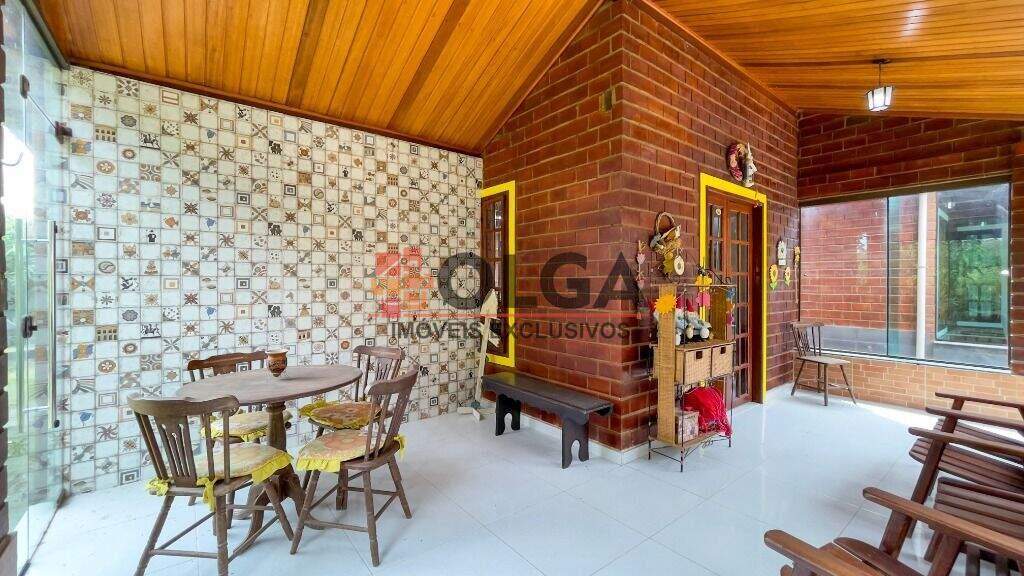 Casa à venda no bairro Santana: 