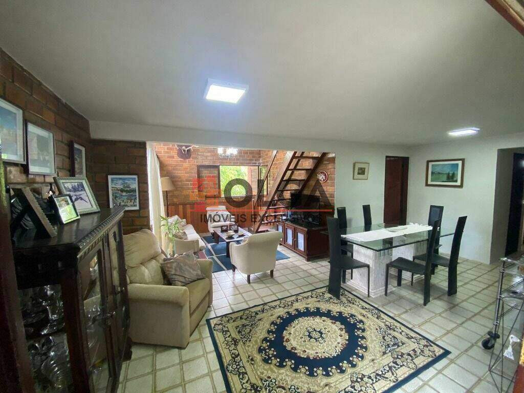 Casa à venda no bairro Porta Florada: 