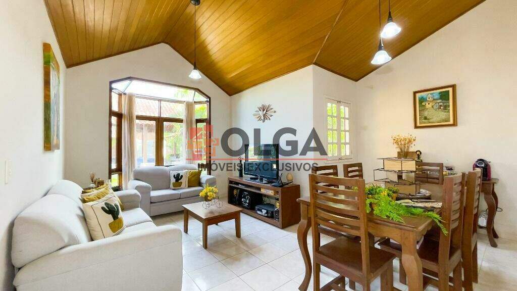 Casa à venda no bairro Porta Florada: 