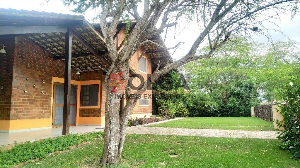 Casa à venda no bairro Insurreição: 