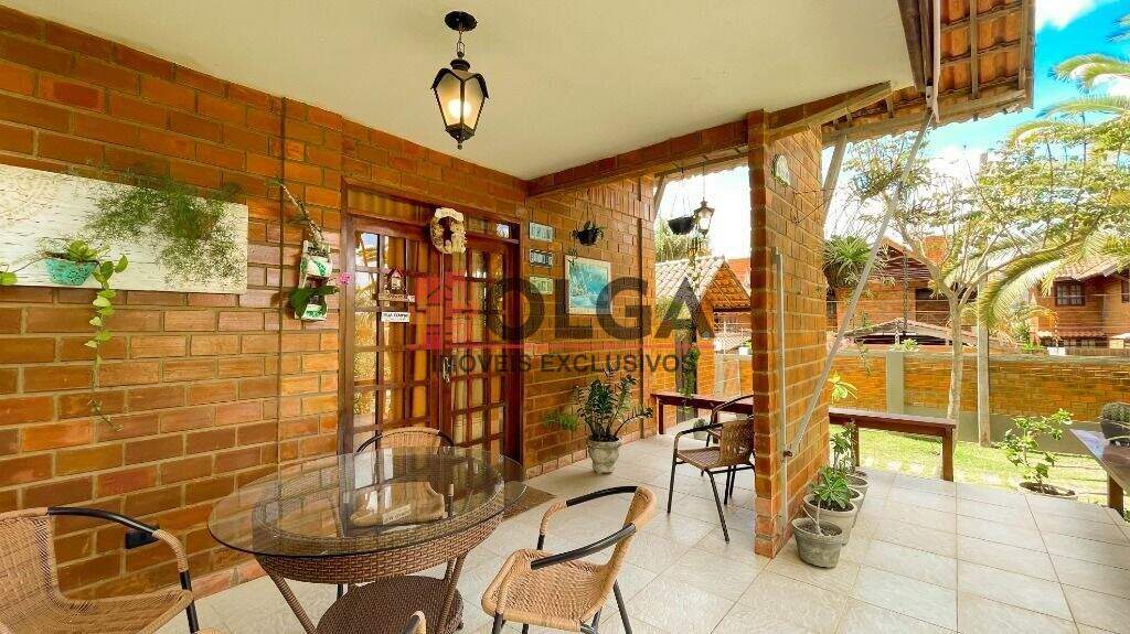 Casa à venda no bairro Santana: 