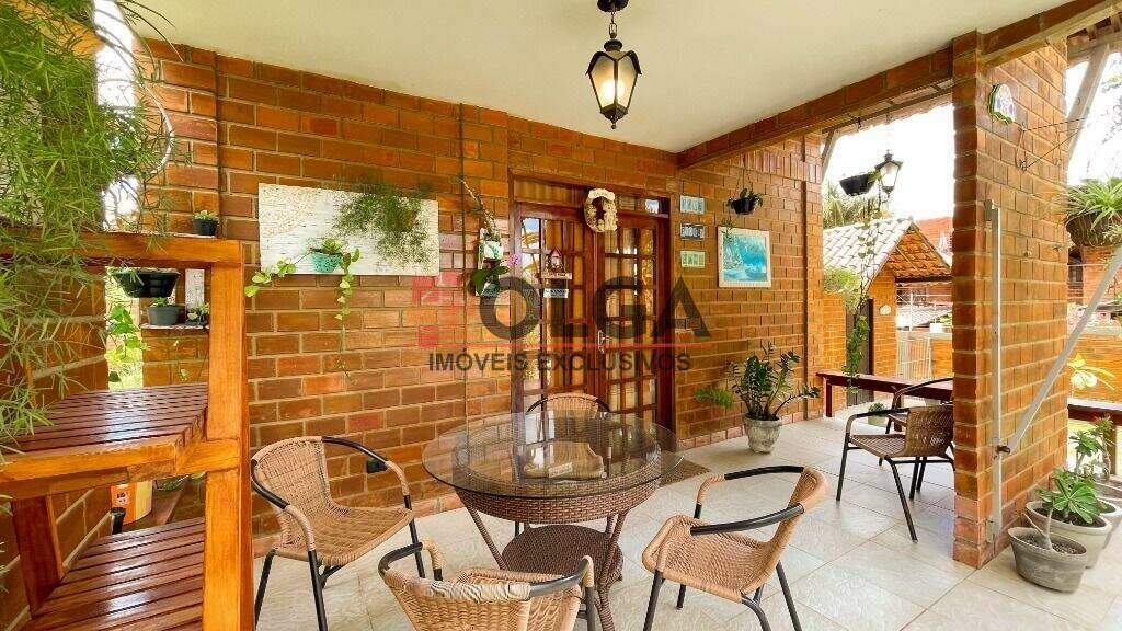 Casa à venda no bairro Santana: 
