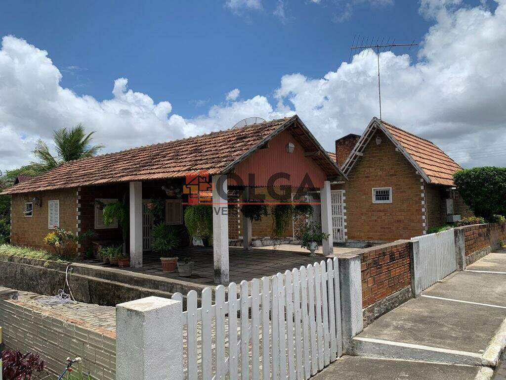 Casa à venda no bairro Novo Gravatá: 