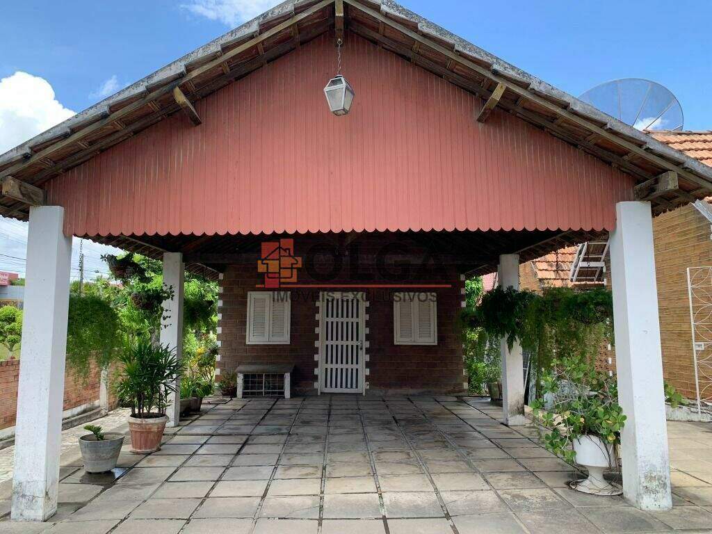 Casa à venda no bairro Novo Gravatá: 