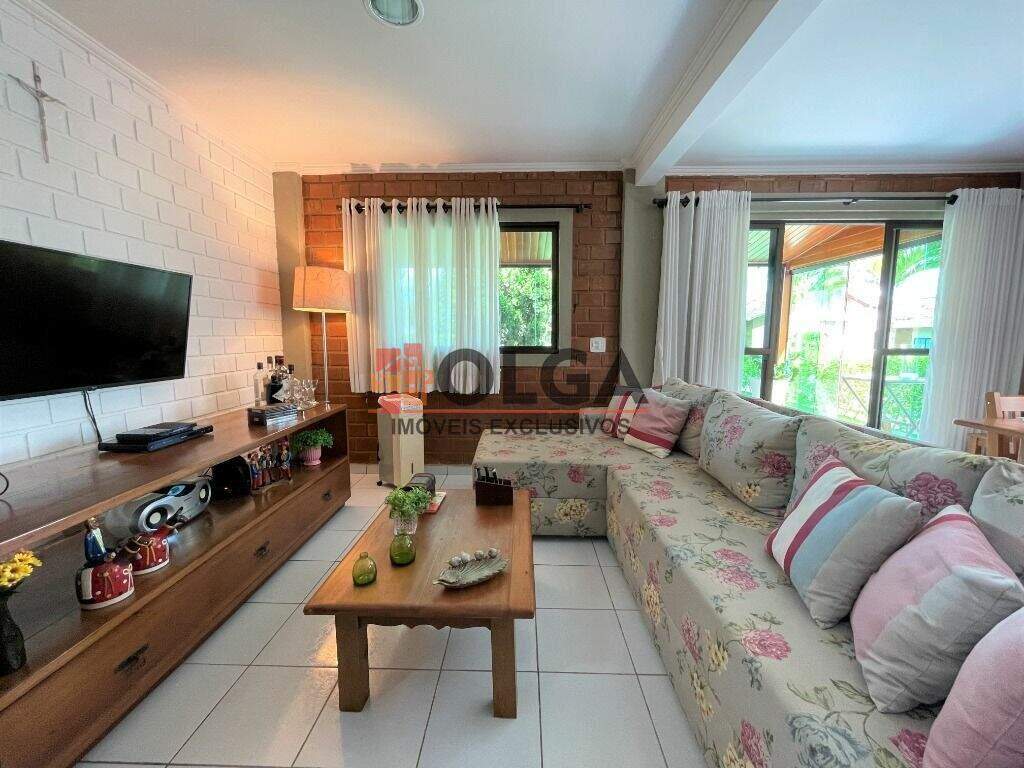 Casa à venda no bairro Santana: 
