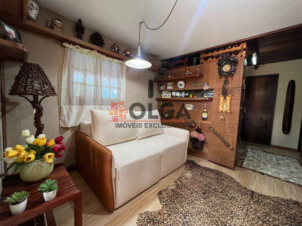 Casa à venda no bairro Santana: 