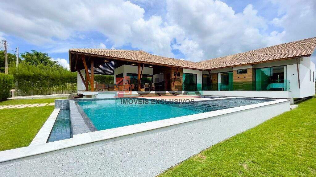 Casa à venda no bairro Santana: 