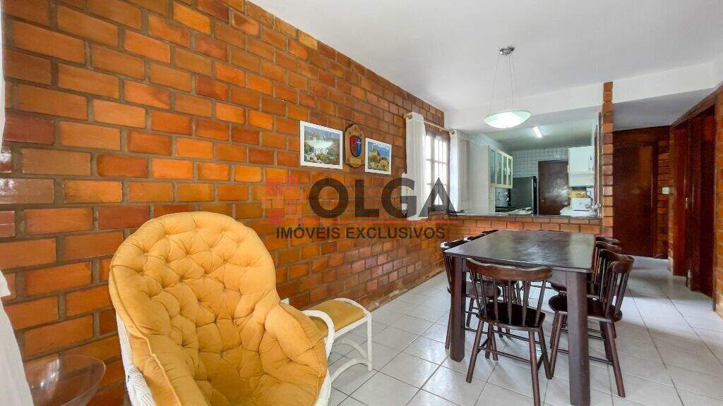 Casa à venda no bairro Santana: 