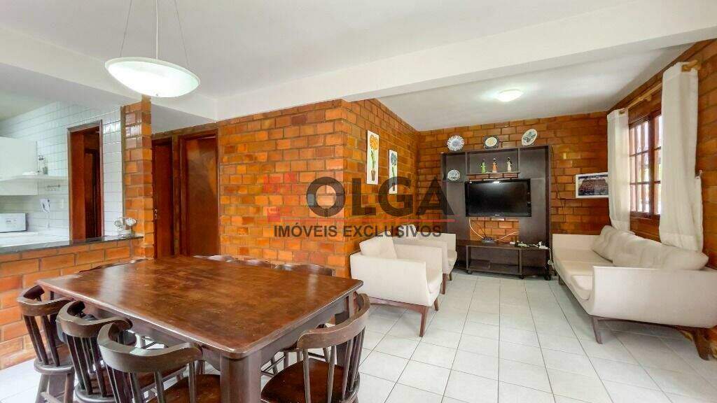 Casa à venda no bairro Santana: 
