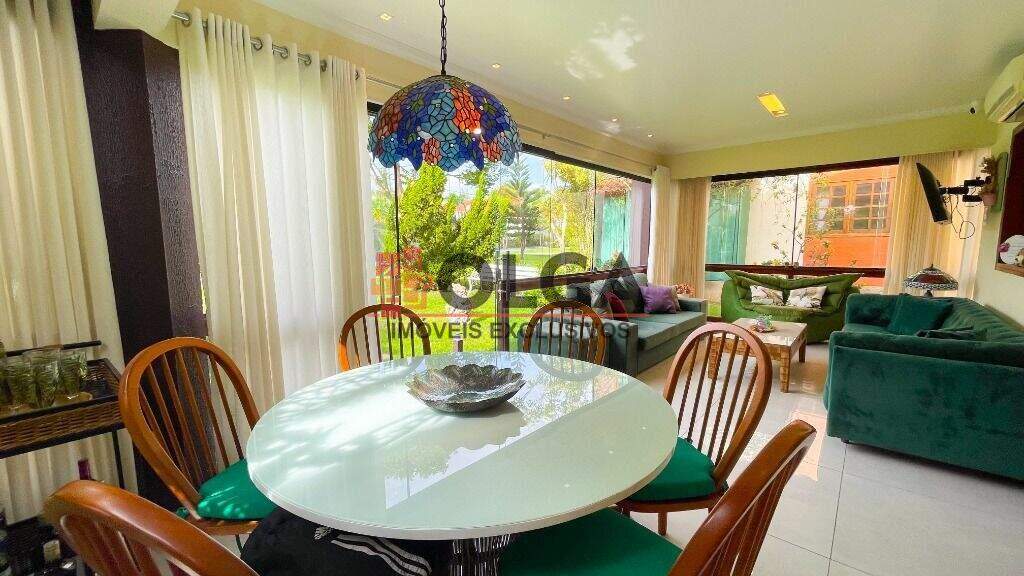 Casa à venda no bairro Santana: 