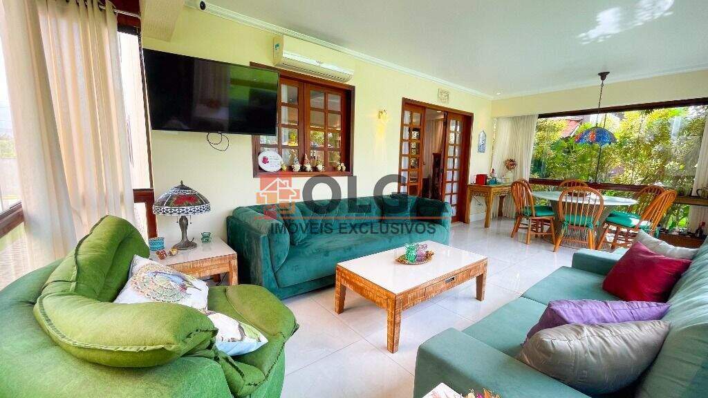 Casa à venda no bairro Santana: 