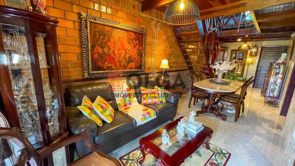 Casa à venda no bairro Santana: 
