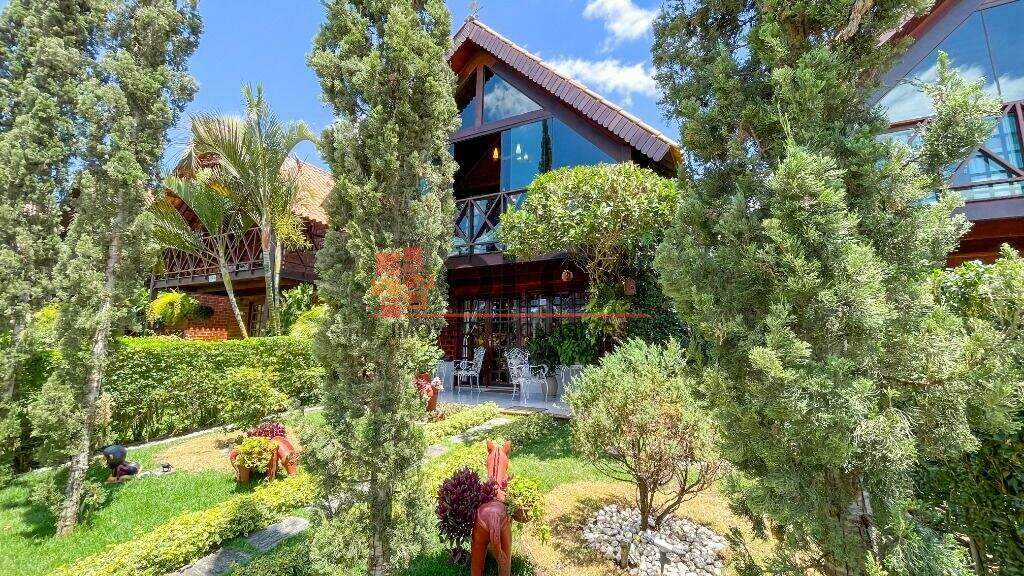 Casa à venda no bairro Santana: 