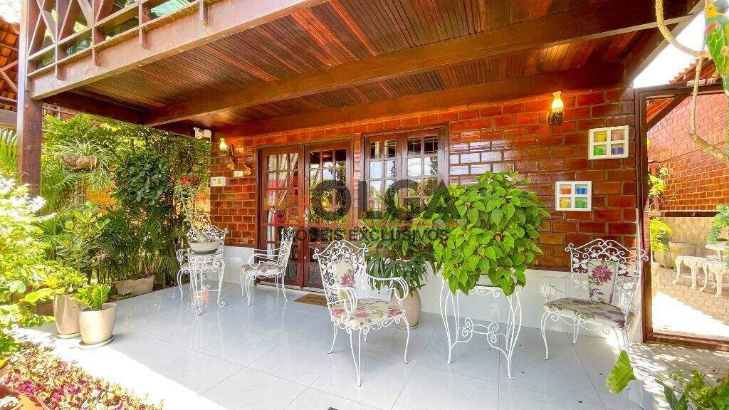 Casa à venda no bairro Santana: 
