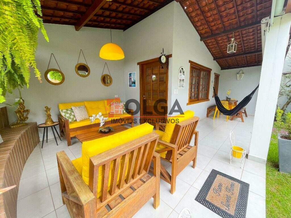 Casa à venda no bairro Novo Gravatá: 