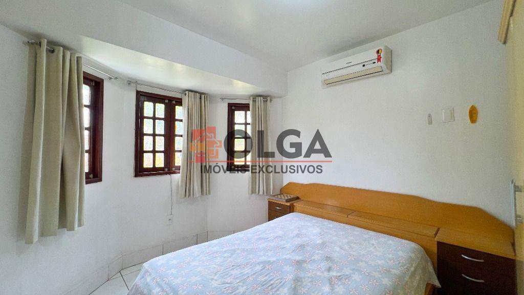 Casa à venda no bairro Santana: 