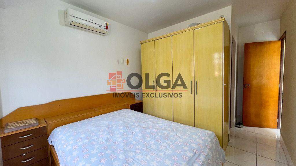 Casa à venda no bairro Santana: 