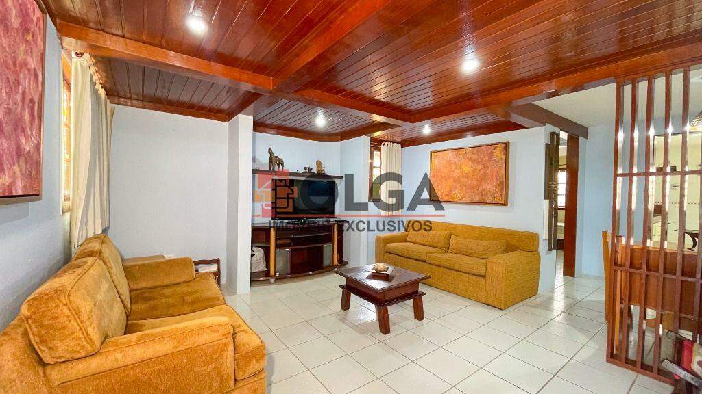 Casa à venda no bairro Porta Florada: 