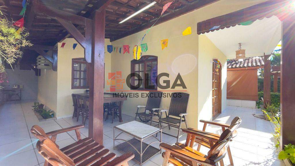 Casa à venda no bairro Santana: 