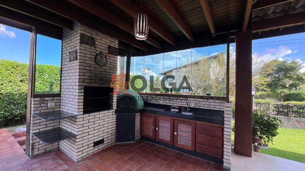 Casa à venda no bairro Insurreição: 