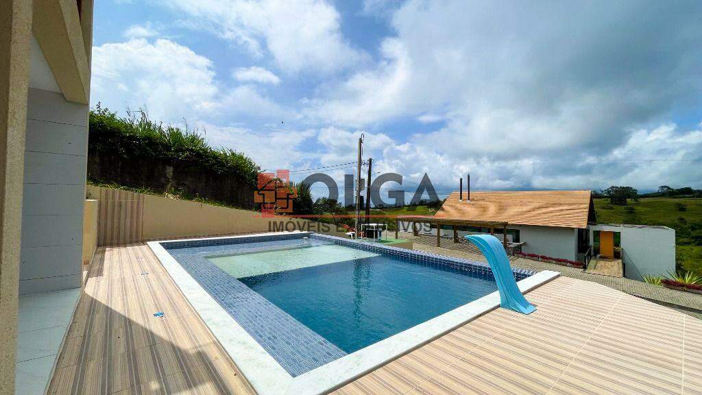 Casa à venda no bairro Novo Gravatá: 