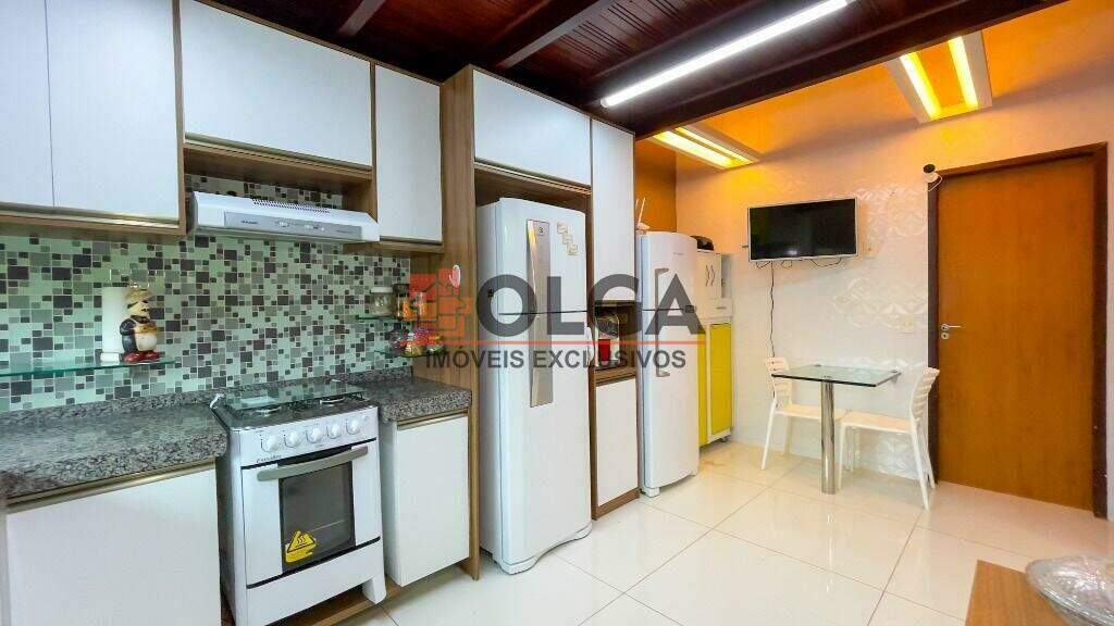 Flat à venda no bairro Rodovia Br 232: 