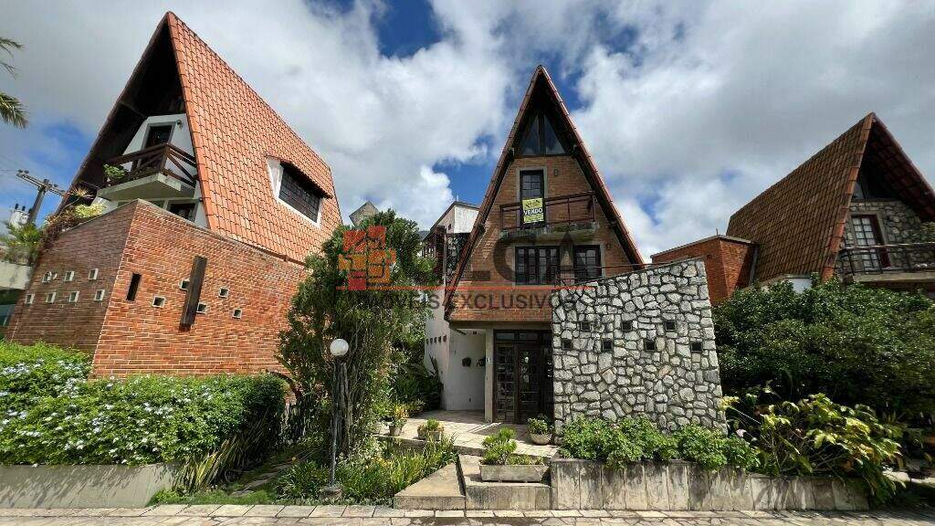 Casa à venda no bairro Alpes Suiços: 