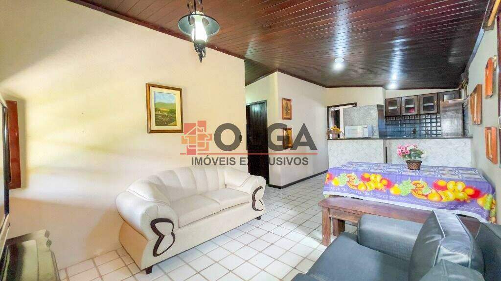 Casa à venda no bairro Santana: 