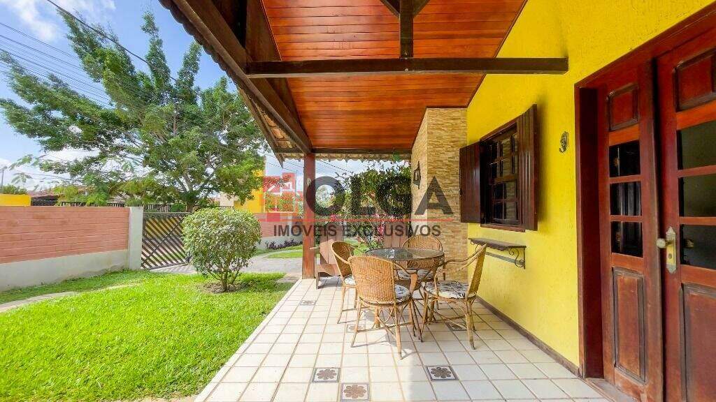 Casa à venda no bairro Santana: 