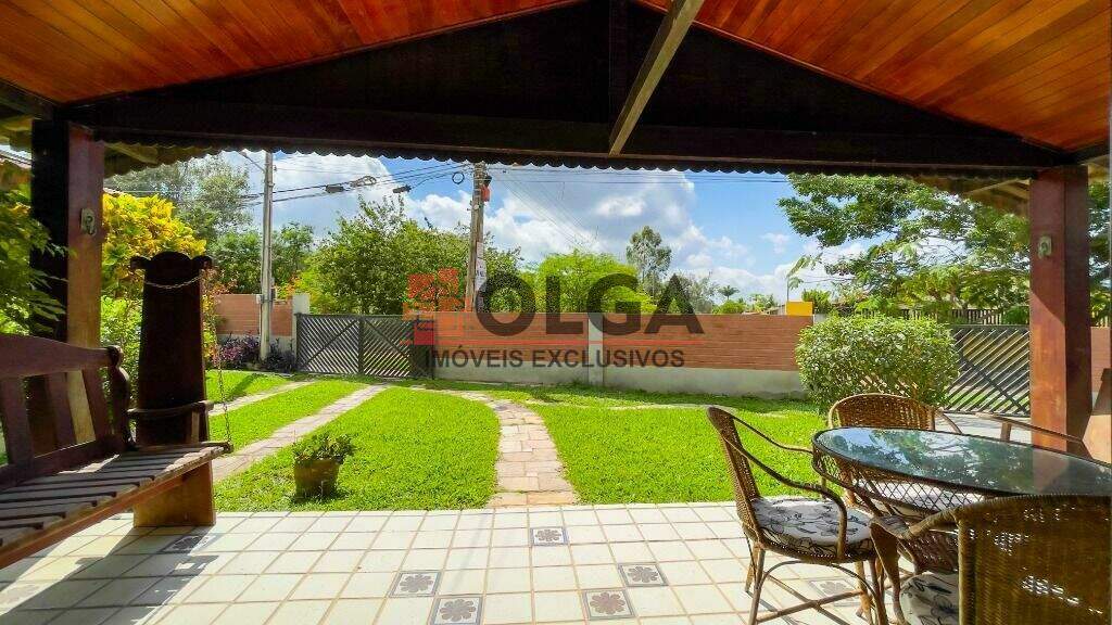Casa à venda no bairro Santana: 