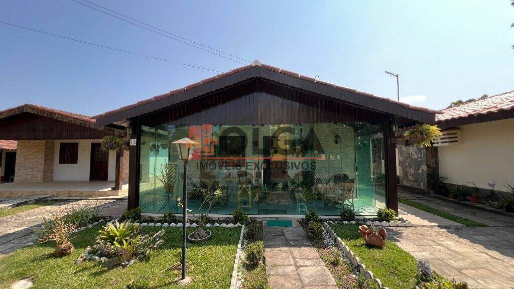 Casa à venda no bairro Santana: 