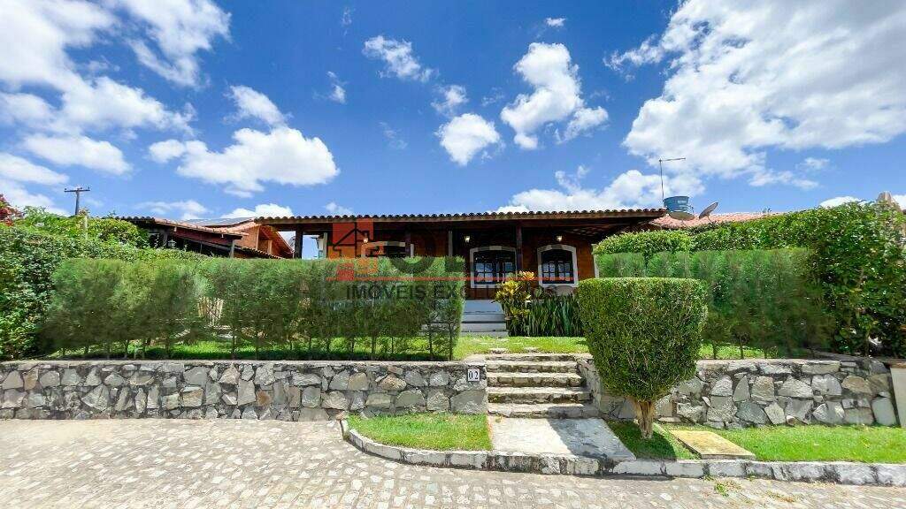 Casa à venda no bairro Santana: 