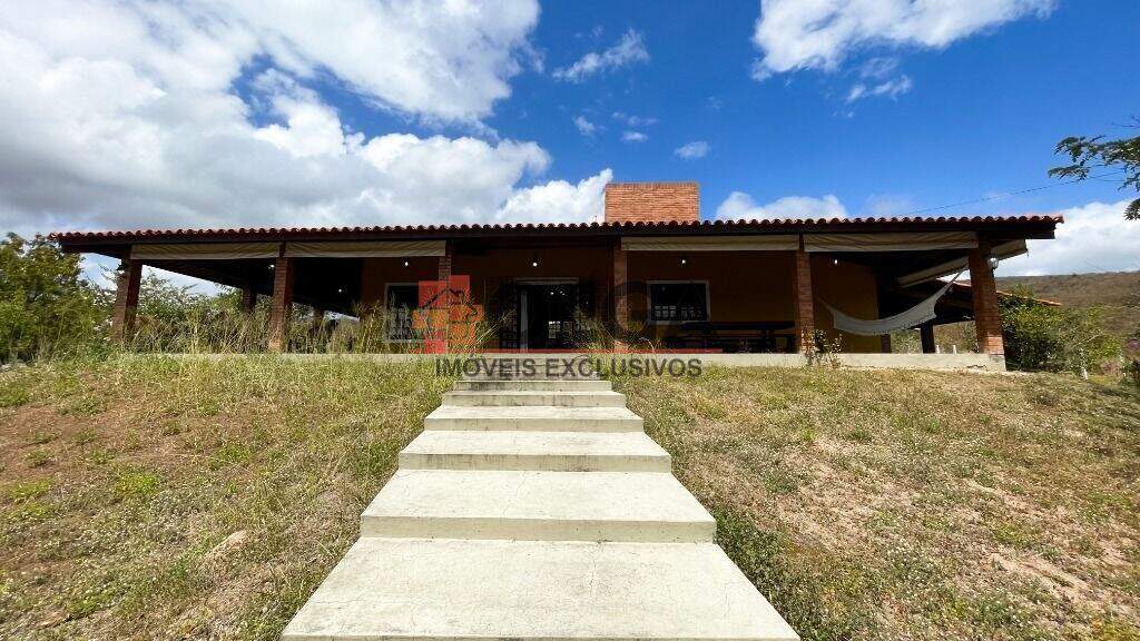 Casa à venda no bairro Rodovia Br 232: 