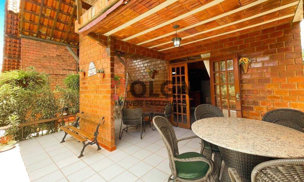 Casa à venda no bairro Santana: 