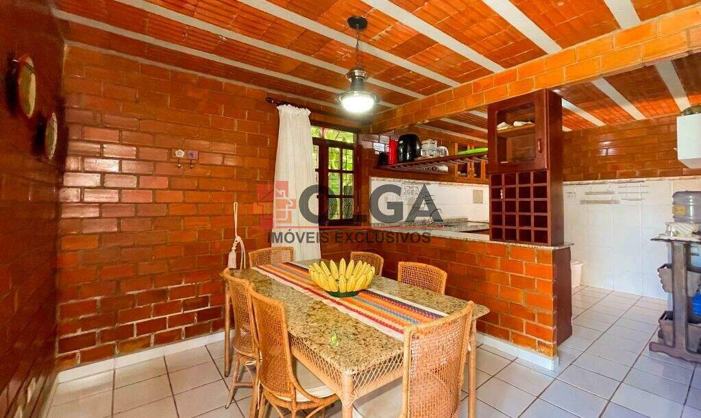 Casa à venda no bairro Santana: 