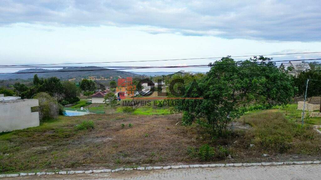 Terreno à venda no bairro Santana: 