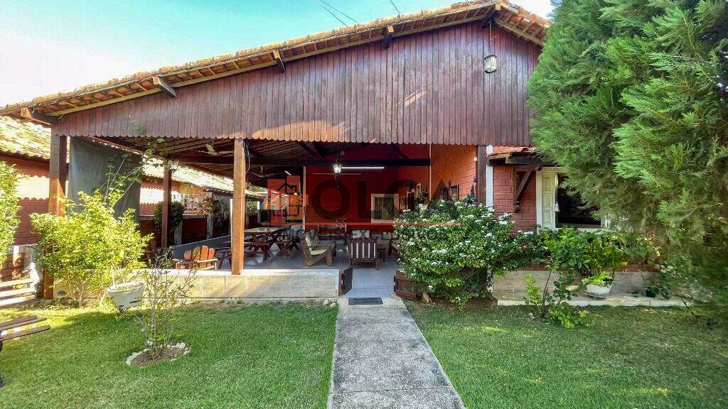 Casa à venda no bairro Santana: 