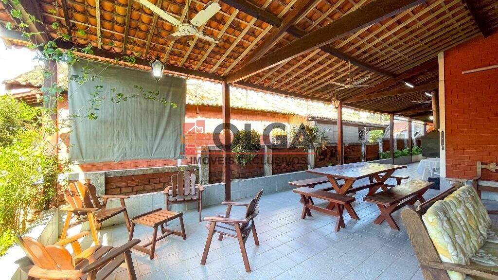 Casa à venda no bairro Santana: 