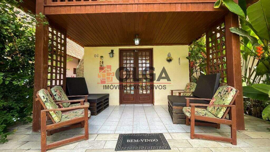 Casa à venda no bairro Santana: 