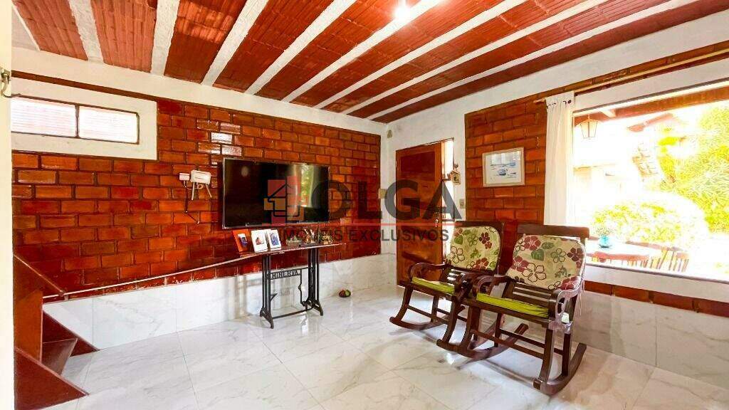 Casa à venda no bairro Porta Florada: 
