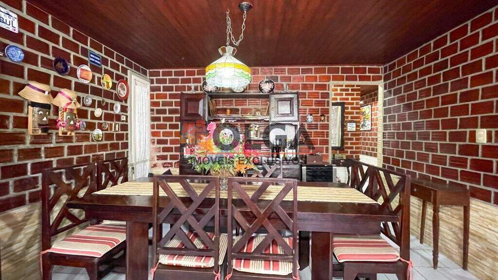 Casa à venda no bairro Santo Antônio: 