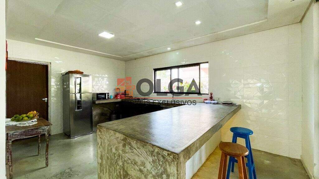 Casa à venda no bairro Alpes Suiços: 