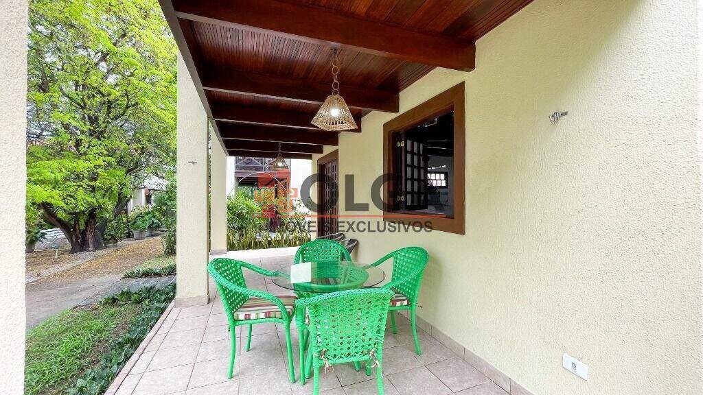 Casa à venda no bairro Santana: 