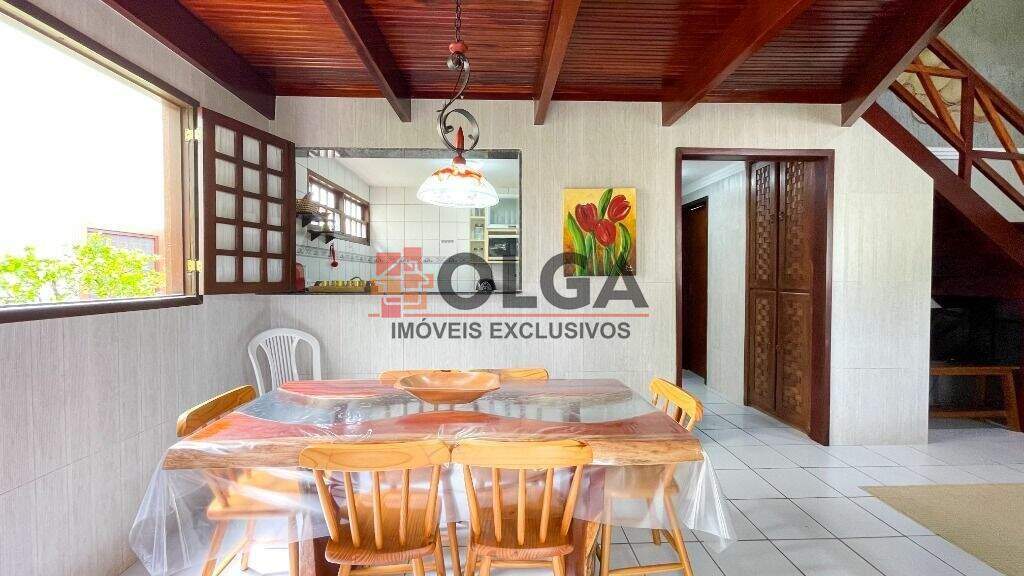 Casa à venda no bairro Santana: 