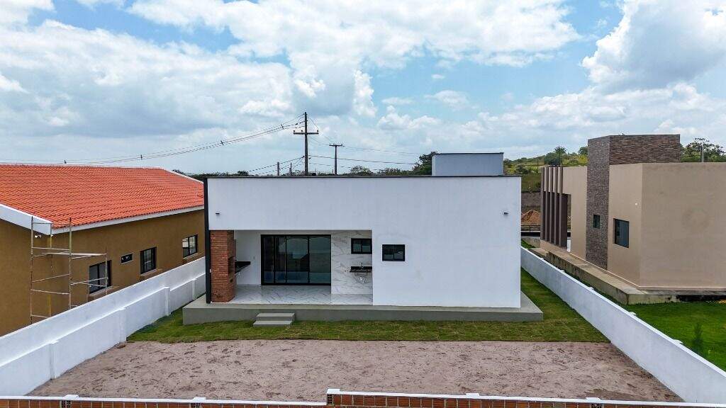 Casa à venda no bairro Insurreição: 