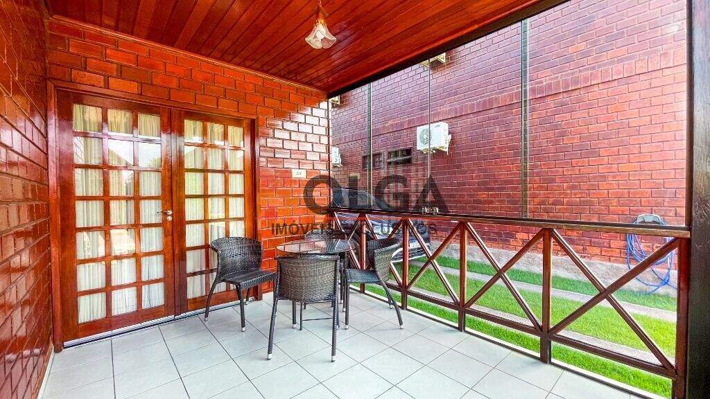 Casa à venda no bairro Santana: 