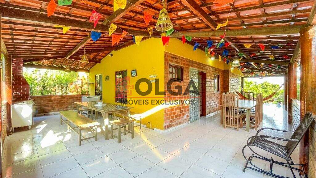 Casa à venda no bairro Santana: 