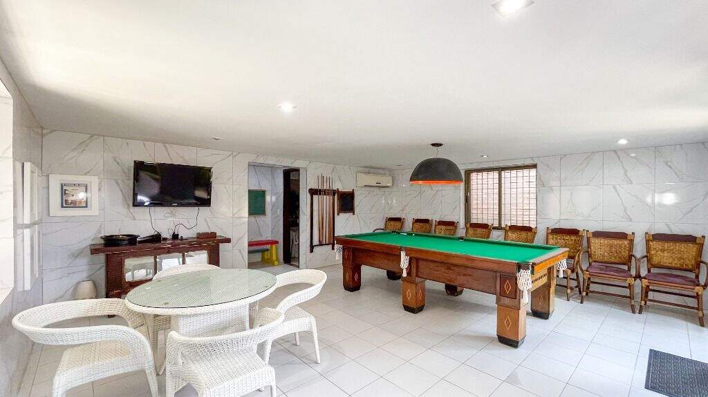 Casa à venda no bairro Alpes Suiços: 